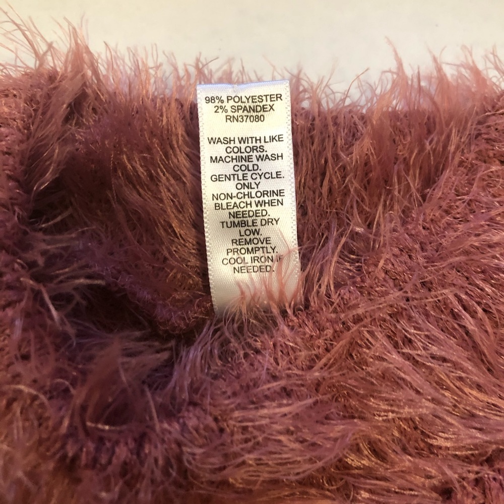 Fuzzy Sweater - Picture 5 of 7